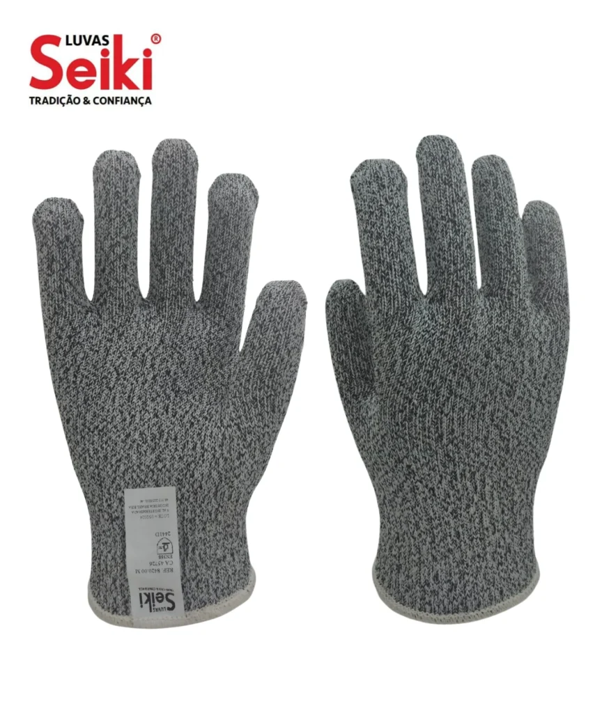 Luva de segurança confeccionada com 2 fios de composto de polietileno com fibra de vidro. Punho com lastex e acabamento em overloque. Marca Seiki CA 45726 - Referência 8420.00